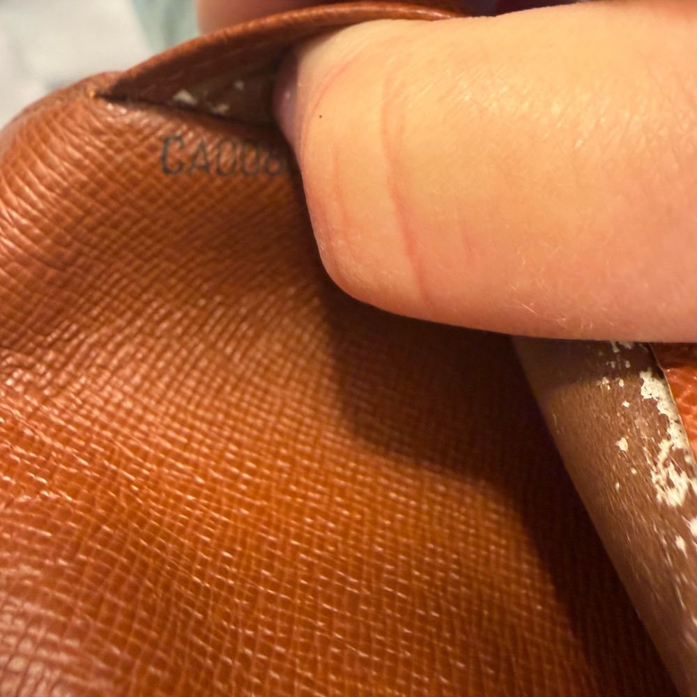 Louis Vuitton Brown Monogram Agenda Passport Holder - Picture 5 of 9